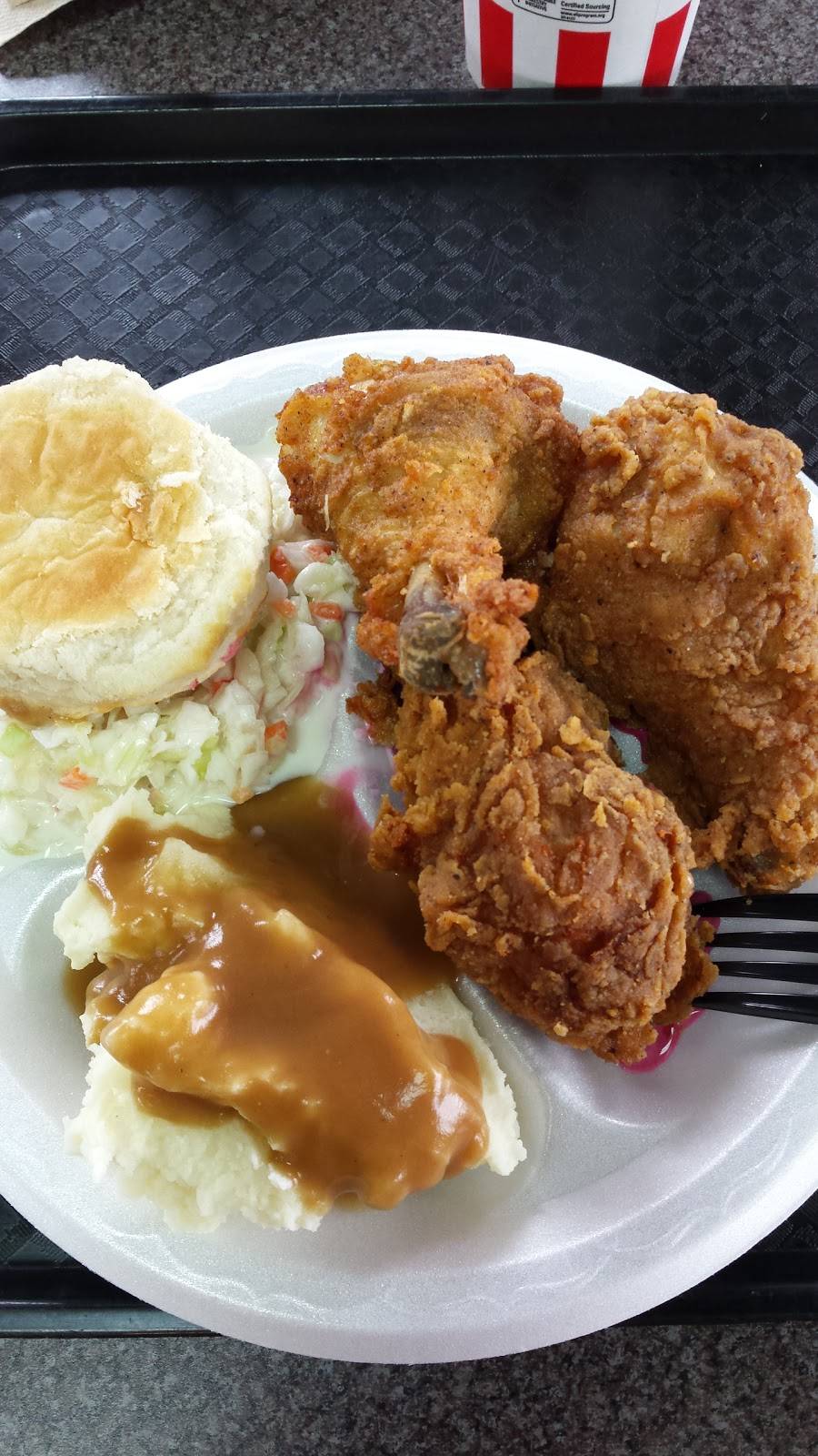 KFC | restaurant | 710 S Cumberland St, Lebanon, TN 37087, USA | 6154490971 OR +1 615-449-0971