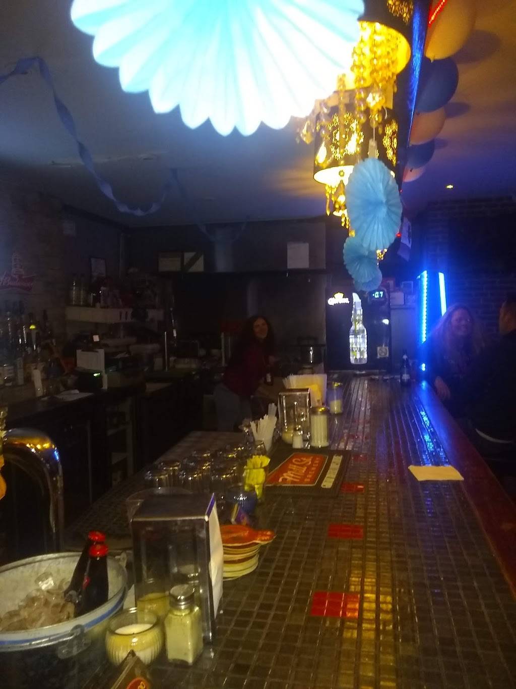 Salle De Bar Voodoo | night club | 1684 Av Dollard, LaSalle, QC H8N 1T8, Canada | 5143640152 OR +1 514-364-0152