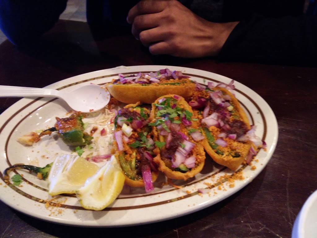 Curry n Cake | bakery | 2015 E Arbors Dr #270, Charlotte, NC 28262, USA | 7046885972 OR +1 704-688-5972