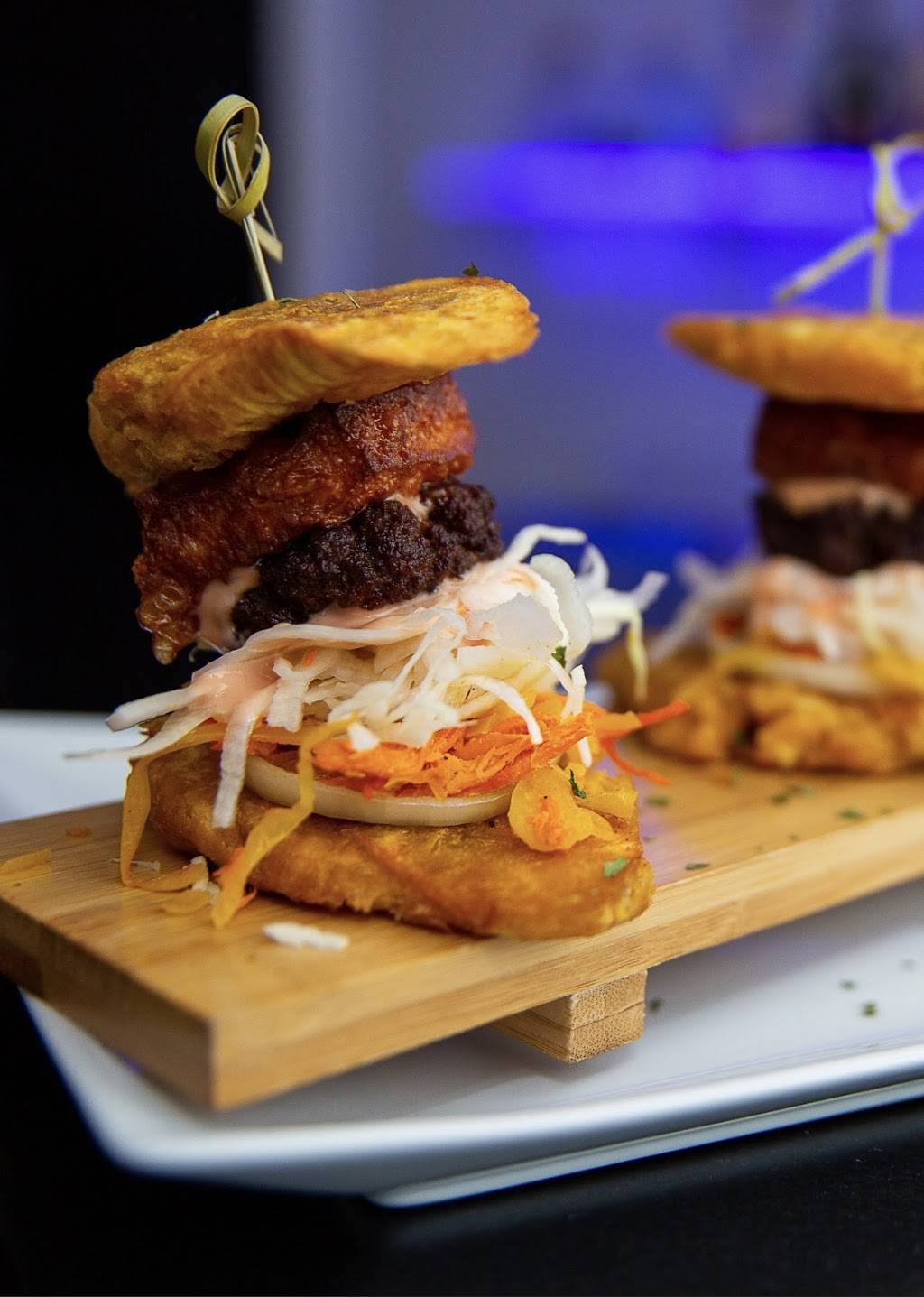 MamaJuana Restaurant Pawtucket RI | restaurant | 904 Main St, Pawtucket, RI 02860, USA | 4014752374 OR +1 401-475-2374