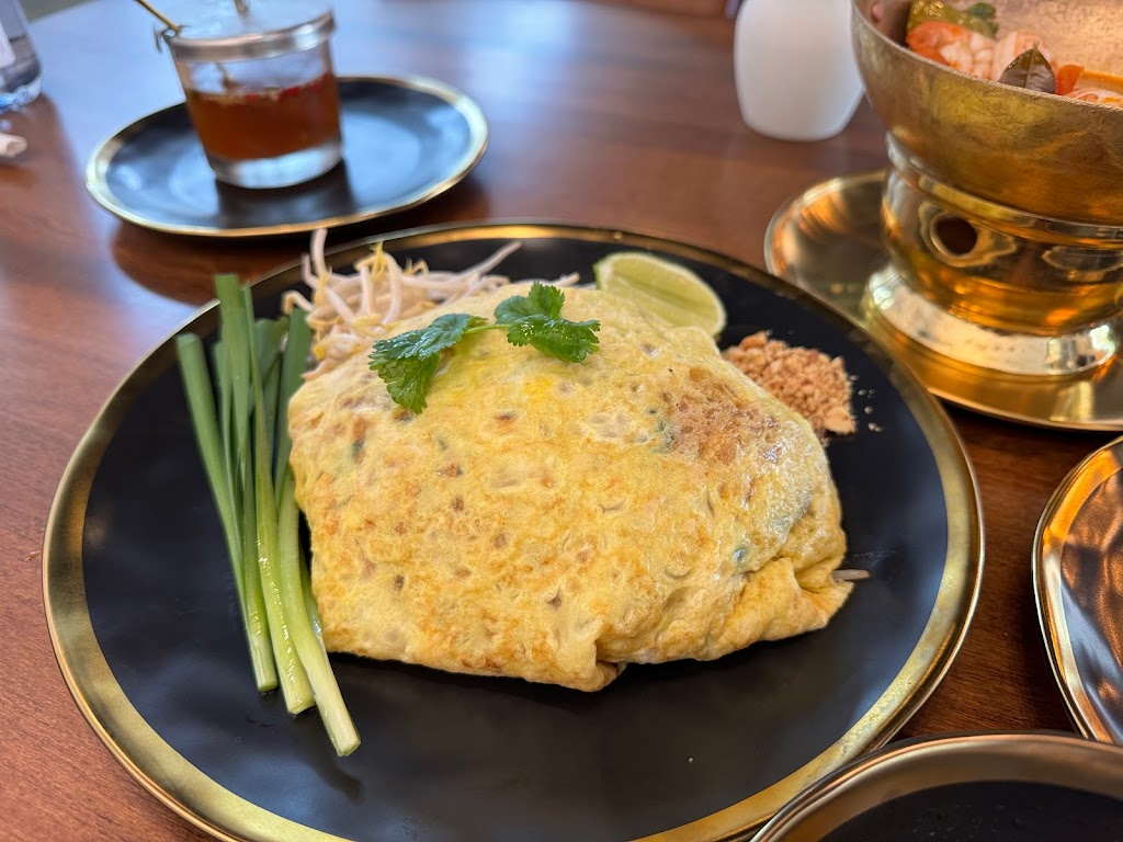 Pad Thai Cuisine | restaurant | 3522 S Mason Rd #100, Katy, TX 77450, USA | 8324642222 OR +1 832-464-2222