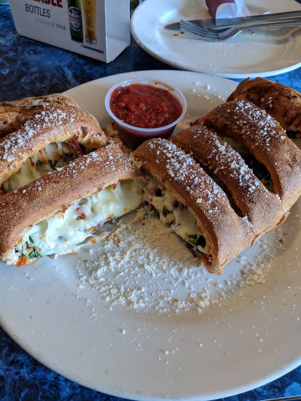 Calvinos Restaurant and Wine Bar | restaurant | Cricket West Shopping Center, 3143 Central Ave, Toledo, OH 43606, USA | 4195315100 OR +1 419-531-5100