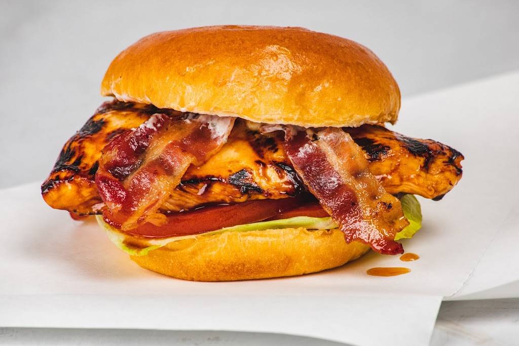 Wings Over Knoxville | restaurant | 1834 Cumberland Ave, Knoxville, TN 37916, USA | 8655008996 OR +1 865-500-8996