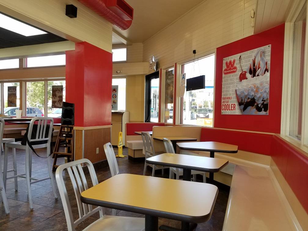 Wienerschnitzel | restaurant | 10810 Beverly Blvd, Whittier, CA 90601, USA | 5624630011 OR +1 562-463-0011