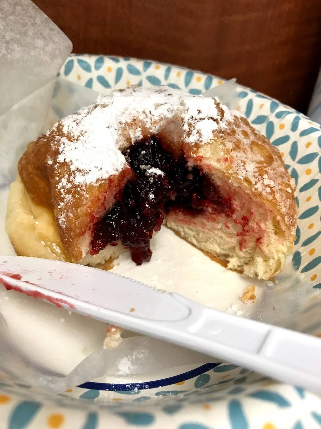 Corner Cafe & Bakery | restaurant | 3718 Riverdale Ave, Bronx, NY 10463, USA | 7186012861 OR +1 718-601-2861