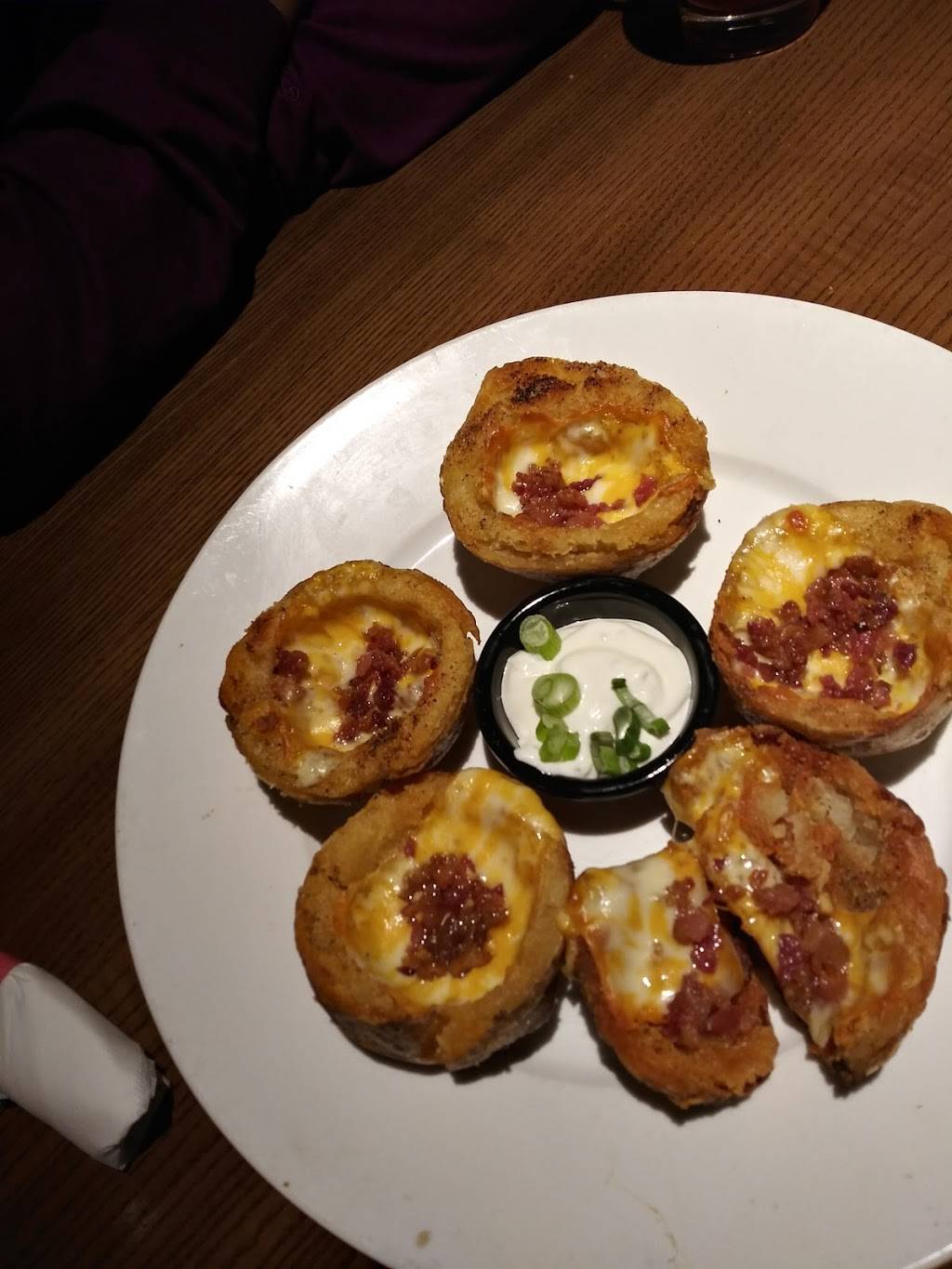 TGI Fridays | restaurant | 615 Baltimore Pike, Bel Air, MD 21014, USA | 4104206766 OR +1 410-420-6766