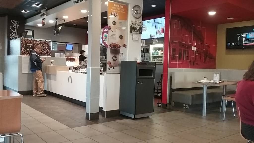 McDonalds | cafe | 3840 E Wilder Rd, Bay City, MI 48706, USA | 9896842851 OR +1 989-684-2851