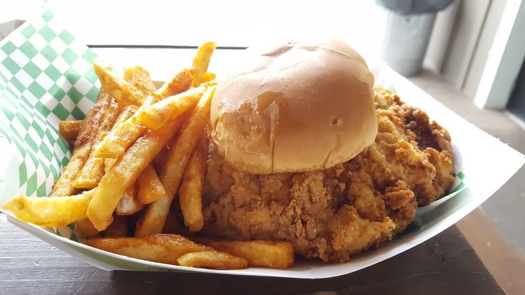 The Mug | restaurant | 117 Apple St, Greenfield, IN 46140, USA | 3174777550 OR +1 317-477-7550