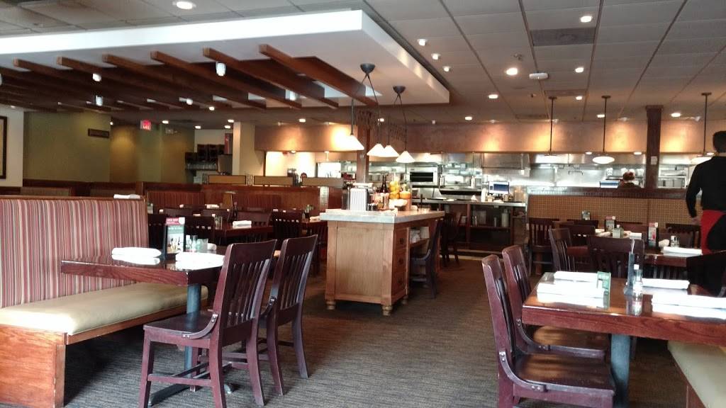 Carrabbas Italian Grill | restaurant | 9 3rd St N, Jacksonville Beach, FL 32250, USA | 9042495550 OR +1 904-249-5550