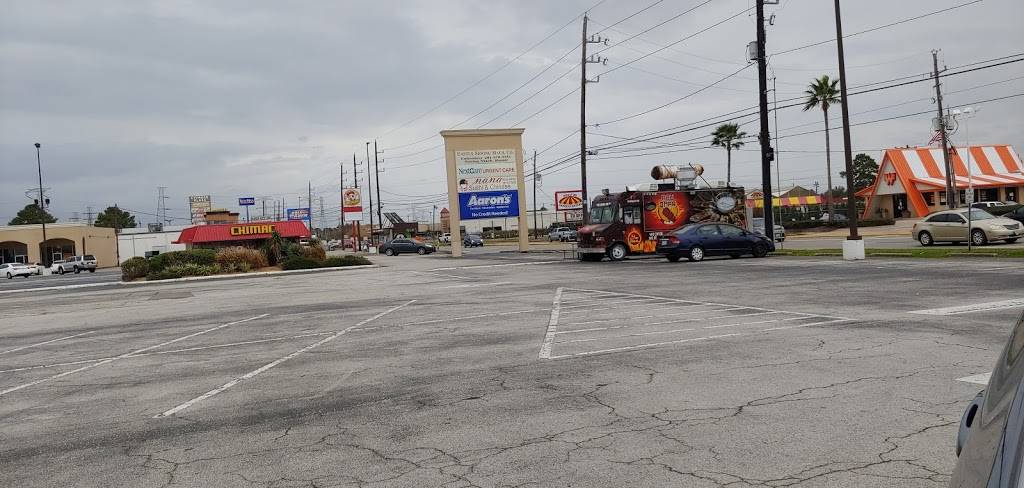 Abu Omar Halal | restaurant | 10920 Cypress Creek Pkwy, Houston, TX 77070, USA | 8323404063 OR +1 832-340-4063