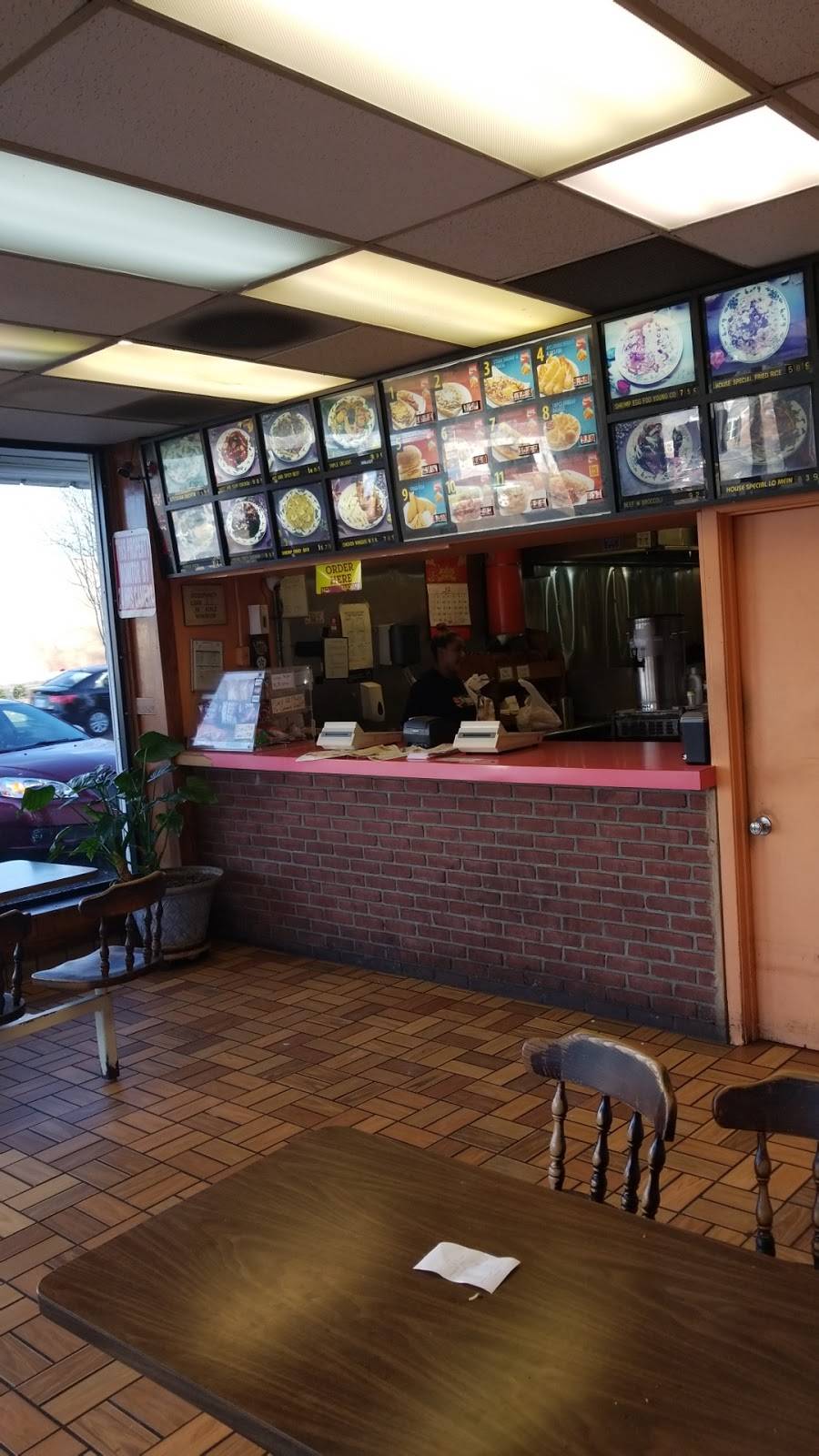 Yums Chinese Carry Out | meal takeaway | 2451 Jackson Ave, Memphis, TN 38108, USA | 9014583797 OR +1 901-458-3797