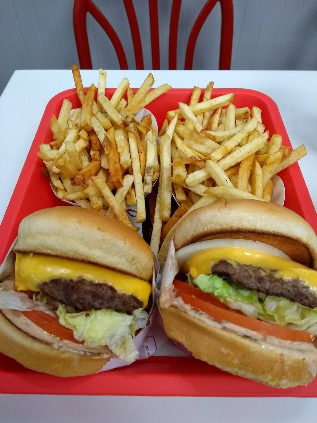 In-N-Out Burger | restaurant | 106 FM306, New Braunfels, TX 78130, USA | 8007861000 OR +1 800-786-1000
