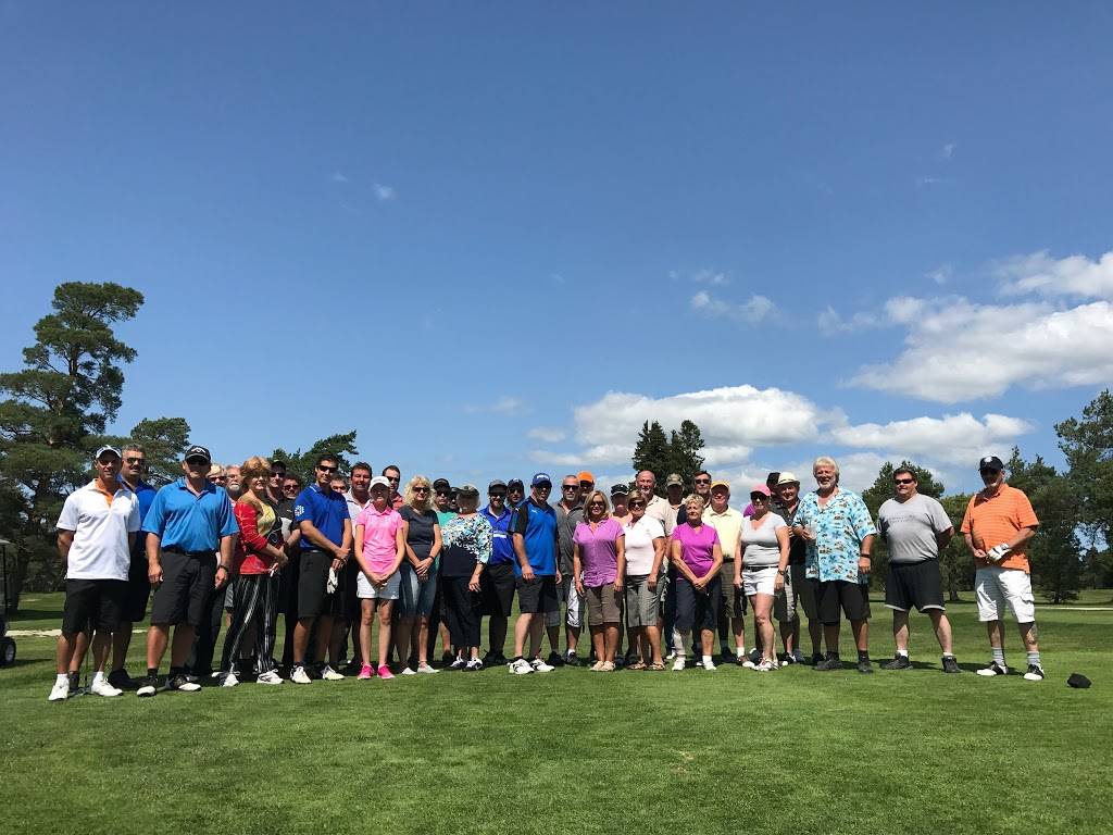 Sauble Golf & Country Club | restaurant | 678 Bruce County Rd 8, Sauble Beach, ON N0H 2G0, Canada | 5194221052 OR +1 519-422-1052