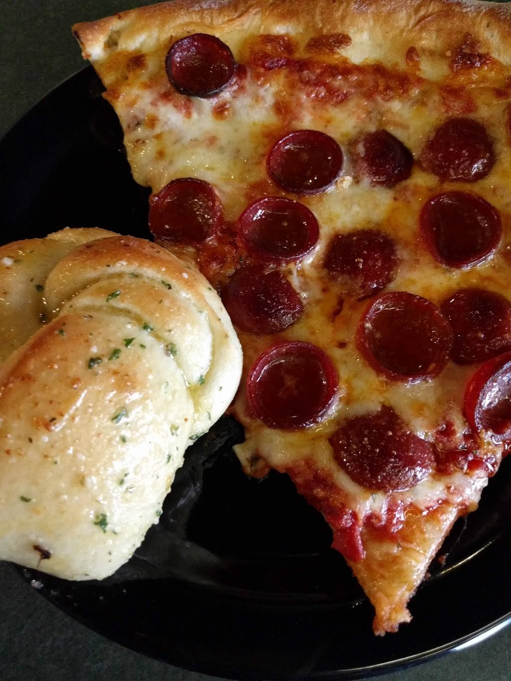 DJs Pizzeria | restaurant | 2139 N Union St, Spencerport, NY 14559, USA | 5853521199 OR +1 585-352-1199