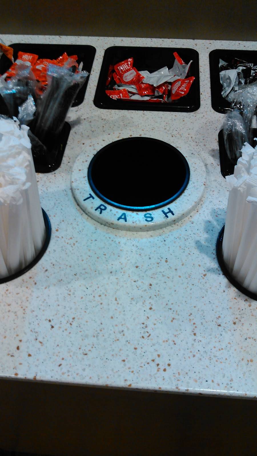 Taco Bell | meal takeaway | 3221 East Express Ct, Appleton, WI 54915, USA | 9208304924 OR +1 920-830-4924