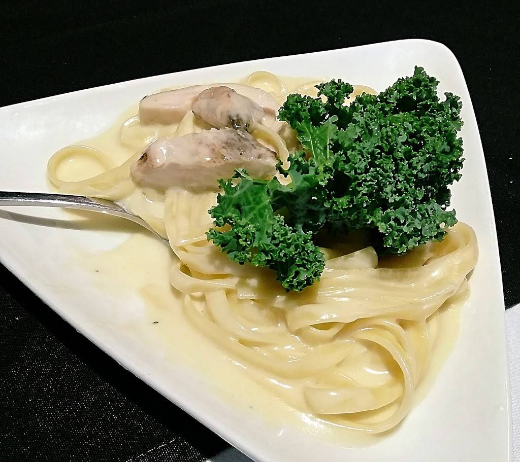 Rubinos Ristorante | restaurant | 5015 Pacific St, Rocklin, CA 95677, USA | 9166243401 OR +1 916-624-3401