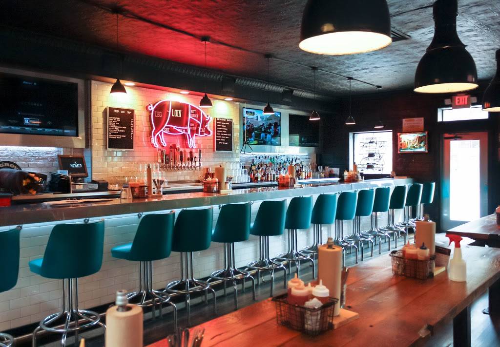 Mosleys Barbecue and Provisions | restaurant | 525 S Gilbert St, Iowa City, IA 52240, USA | 3193381419 OR +1 319-338-1419