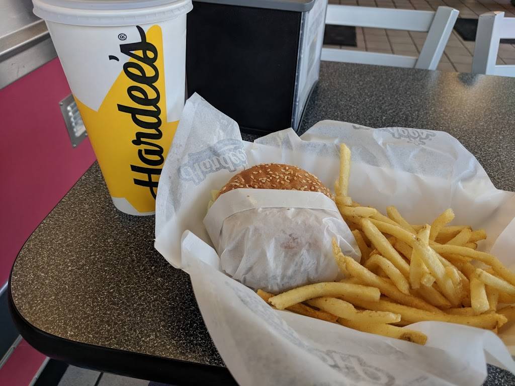 Hardees | restaurant | 646 Main St, McSherrystown, PA 17344, USA | 7176327810 OR +1 717-632-7810