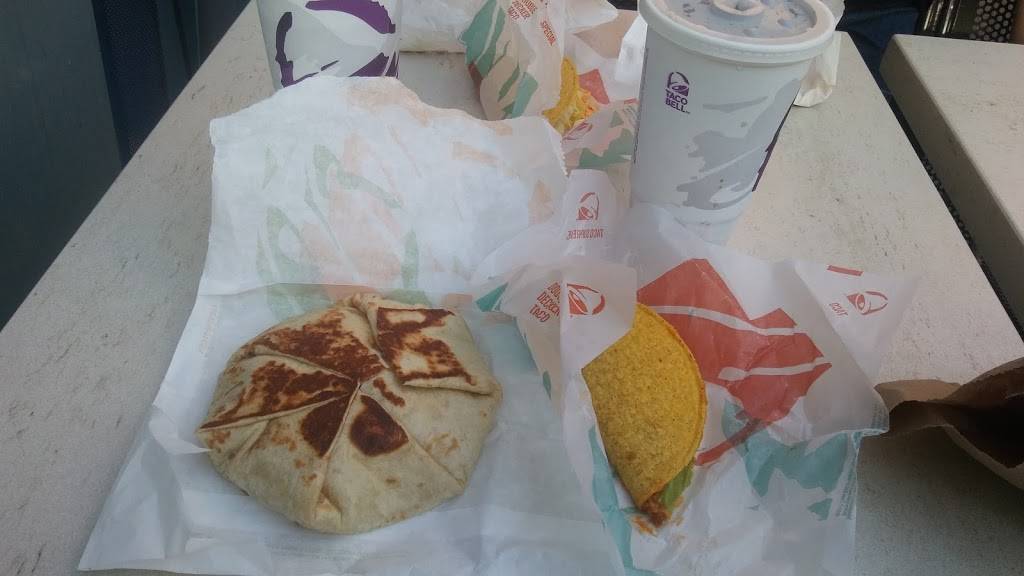 Taco Bell | restaurant | 100 Universal Studios Blvd, Universal City, CA 91608, USA | 8189858226 OR +1 818-985-8226