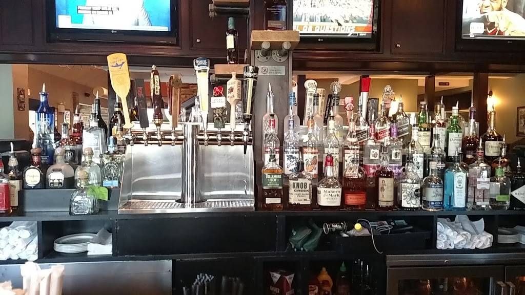 Elis Branford | restaurant | 624 W Main St, Branford, CT 06405, USA | 2034882700 OR +1 203-488-2700