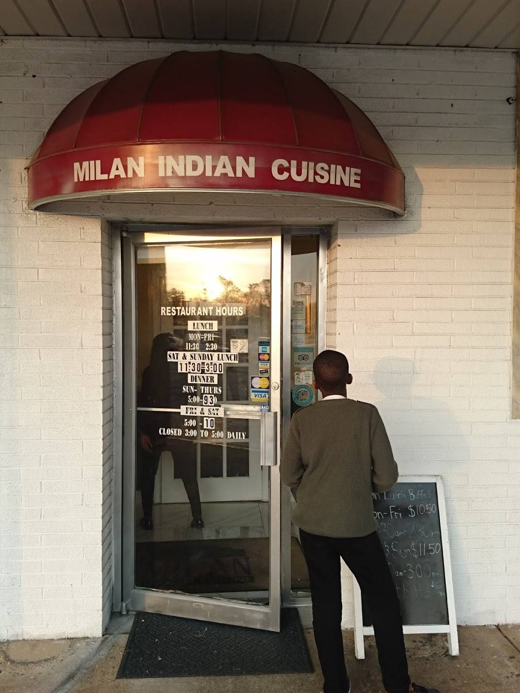 Milan Indian Cuisine | restaurant | 2124 Wards Rd, Lynchburg, VA 24502, USA | 4342377990 OR +1 434-237-7990