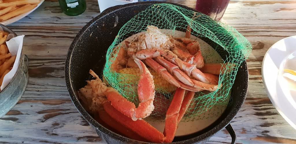Joes Crab Shack | restaurant | 2024 W First St, Fort Myers, FL 33901, USA | 2393321881 OR +1 239-332-1881