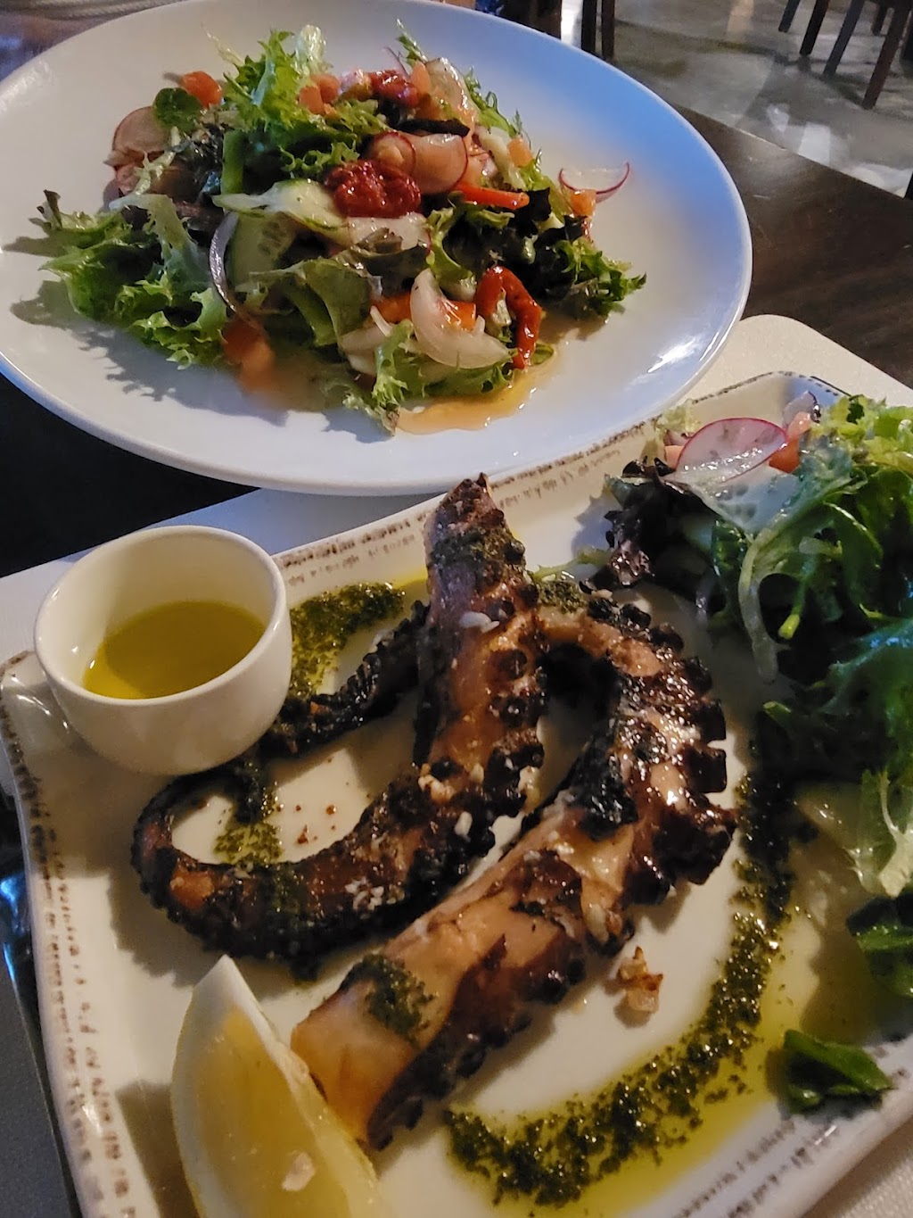 Uvas Vino & Tapas | restaurant | 16230 Summerlin Rd, Fort Myers, FL 33908, USA | 2398873889 OR +1 239-887-3889