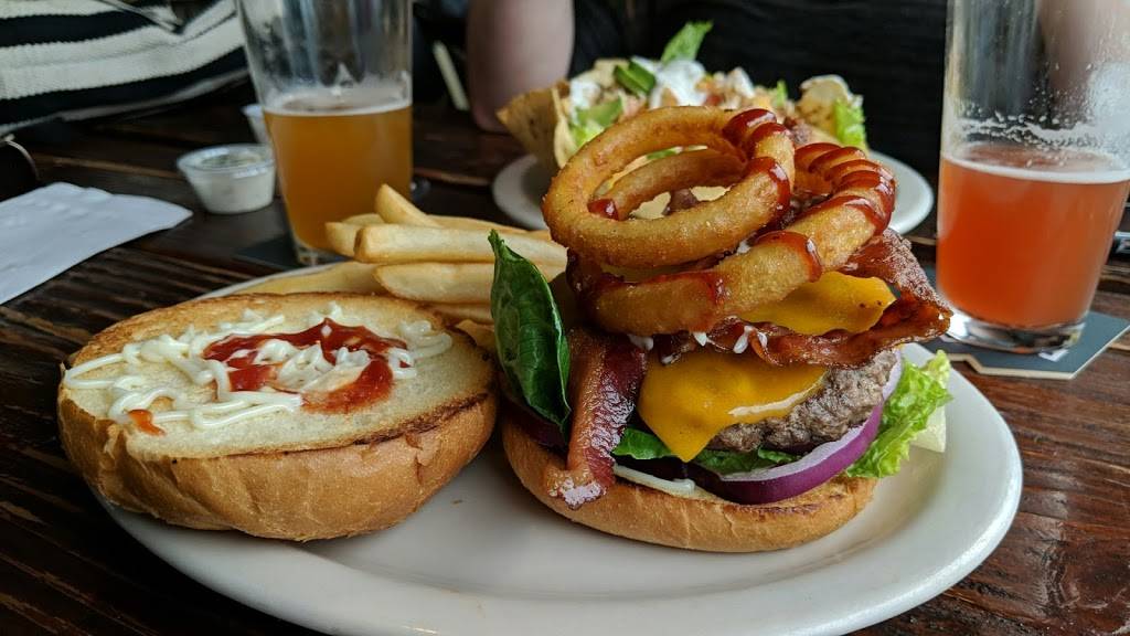 Torpedo Town Diner | restaurant | 1783 Highway 308 # NE, Keyport, WA 98345, USA | 3605980142 OR +1 360-598-0142