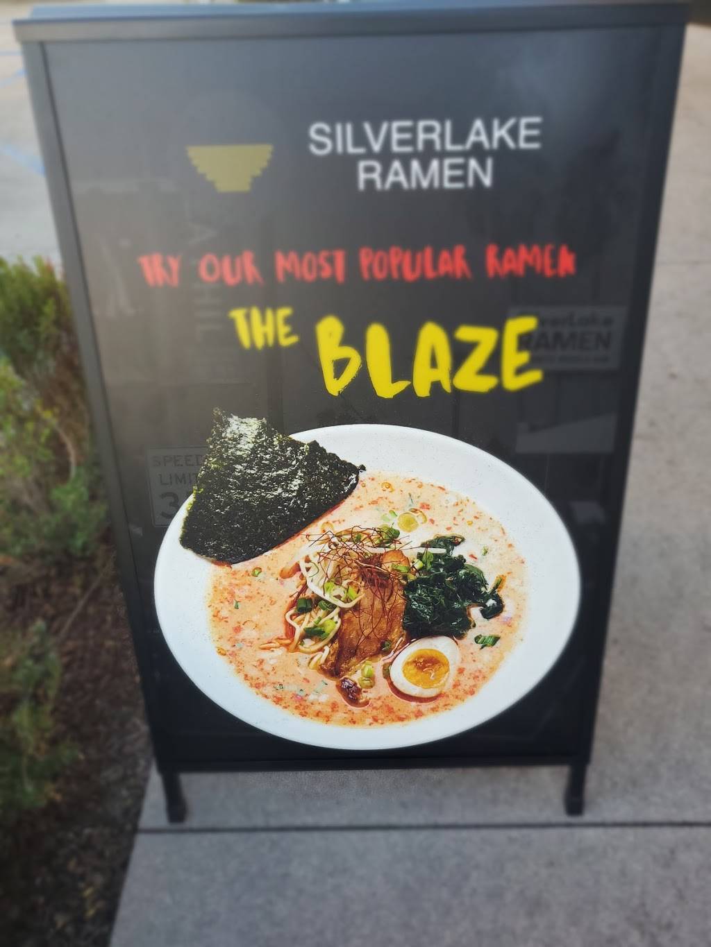 Silverlake Ramen | restaurant | 550 Collection Blvd #145, Oxnard, CA 93036, USA | 8053510891 OR +1 805-351-0891