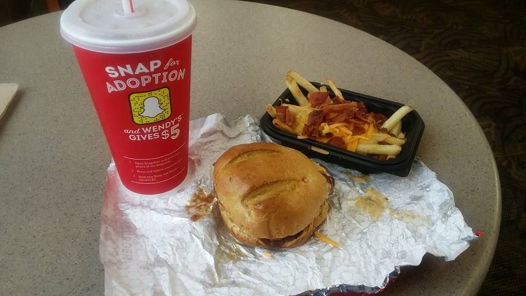 Wendys | restaurant | 401 Washington St, Ravenswood, WV 26164, USA | 3042733703 OR +1 304-273-3703