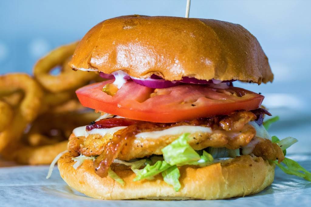 Wing It On! | meal takeaway | 4514 Main St, Bridgeport, CT 06606, USA | 2033714567 OR +1 203-371-4567