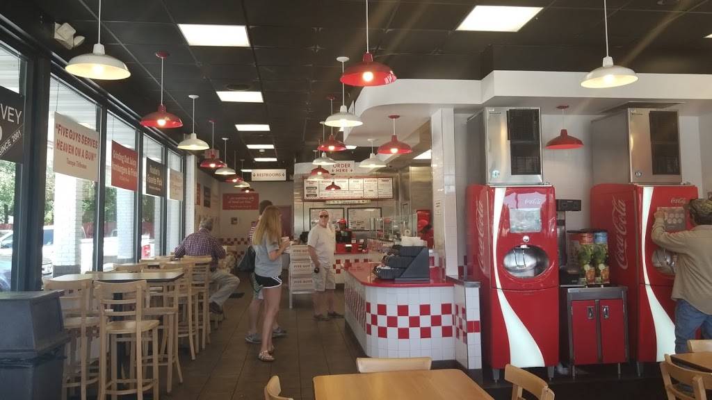 Five Guys | meal takeaway | 4690 Us Highway 80 E, Savannah, GA 31410, USA | 9128980033 OR +1 912-898-0033