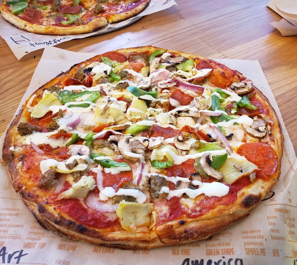 Blaze Pizza | meal takeaway | 1723 N Victory Pl, Burbank, CA 91502, USA | 8183094288 OR +1 818-309-4288