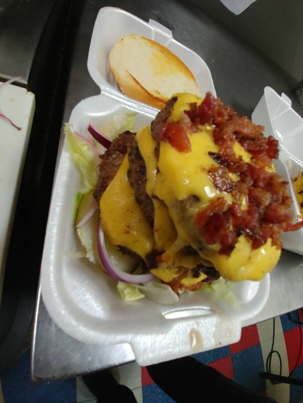 Rosatis Pizza | restaurant | 615 Randall Rd, St. Charles, IL 60174, USA | 6305848244 OR +1 630-584-8244