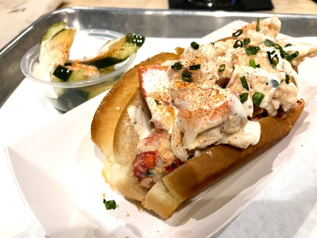 The Dock | restaurant | 3000 Crockett St Suite 110, Fort Worth, TX 76107, USA | 2144932120 OR +1 214-493-2120