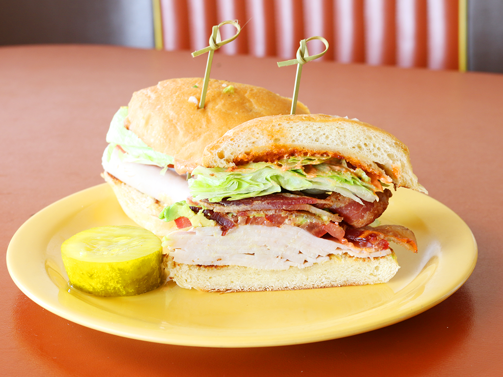 Fred 62 | restaurant | 1850 N Vermont Ave, Los Angeles, CA 90027, USA | 3236670062 OR +1 323-667-0062