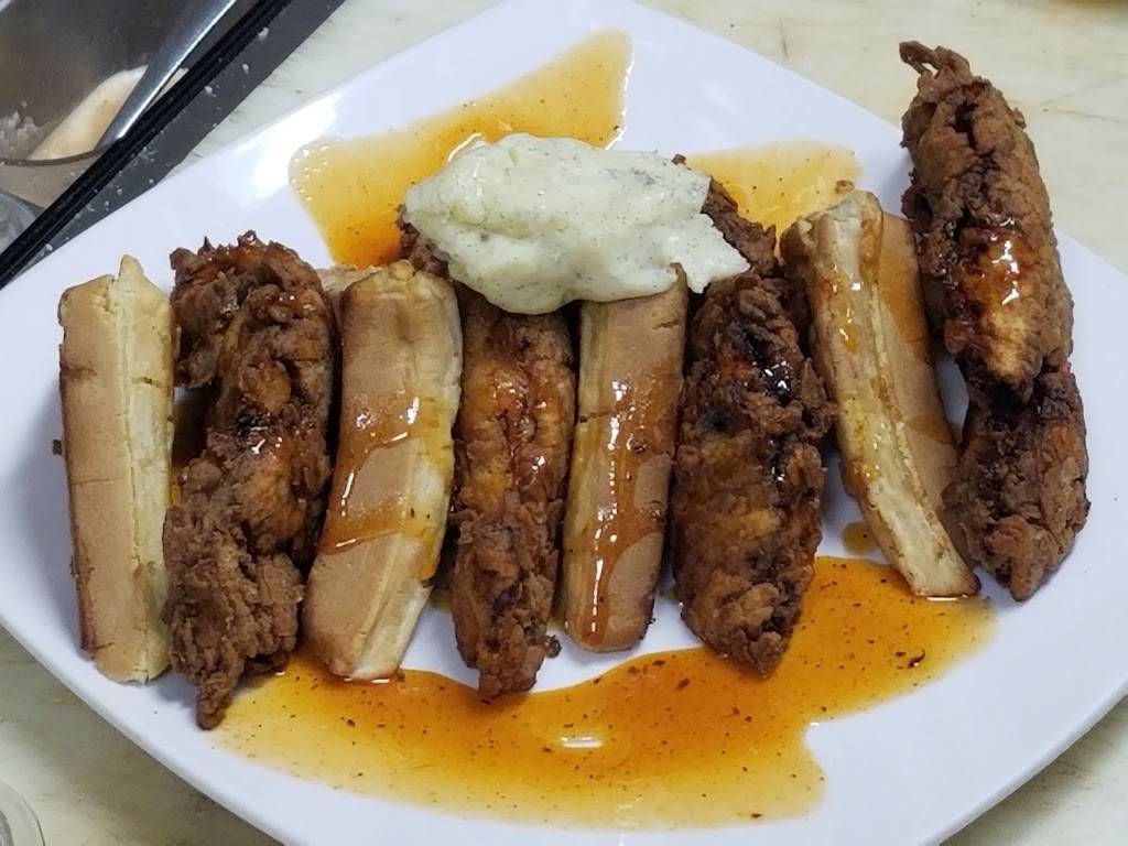 Black Mountain Tavern & Distillery | restaurant | 30855 N Cave Creek Rd, Cave Creek, AZ 85331, USA | 4805133372 OR +1 480-513-3372