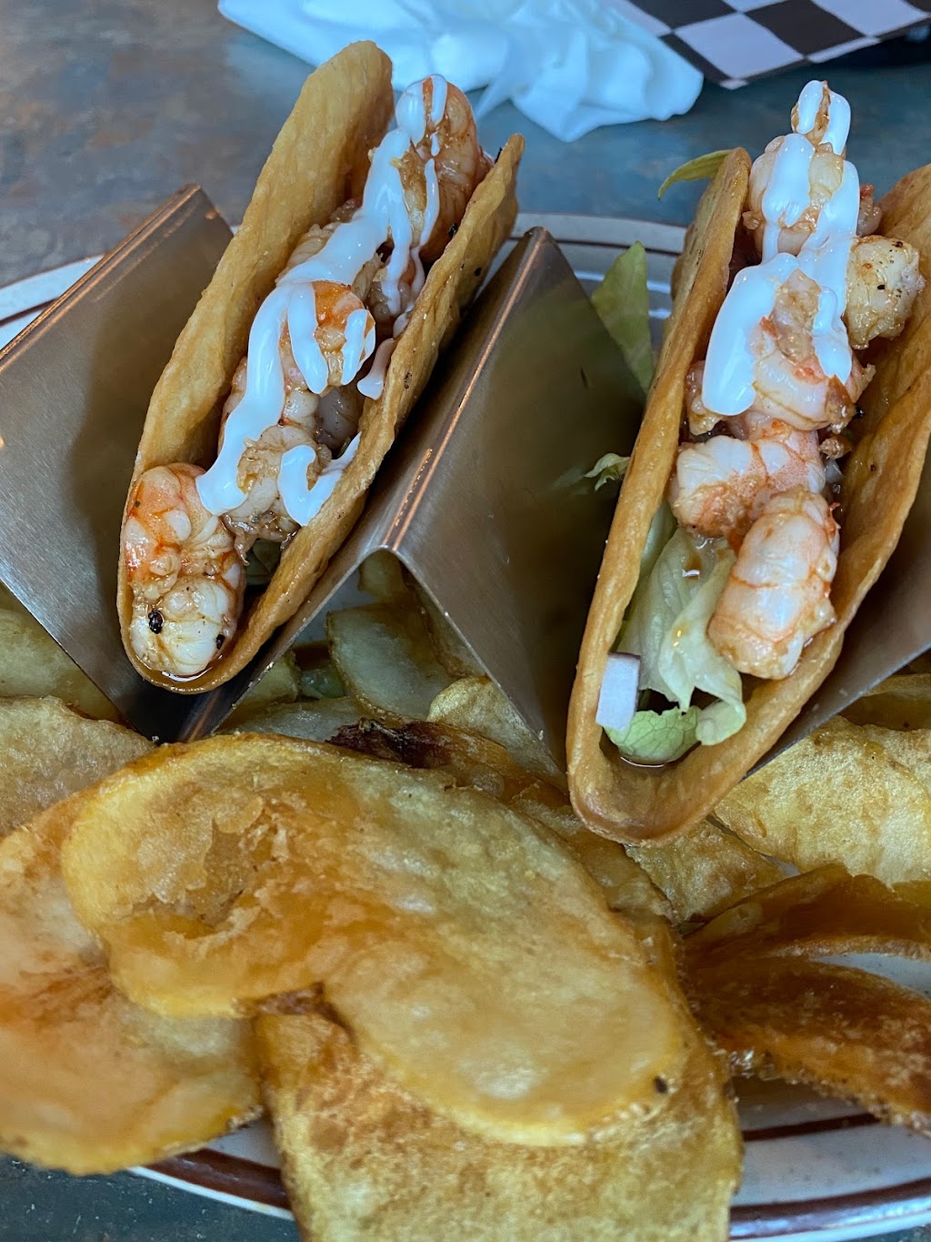 Bay Breeze Restaurant & Bar | restaurant | 3557 Cedar Island Rd, Cedar Island, NC 28520, USA | 2522250248 OR +1 252-225-0248