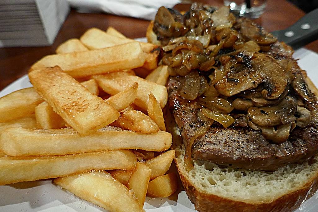 Post Office Saloon & Grill | restaurant | 1636 Market St, Redding, CA 96001, USA | 5302462190 OR +1 530-246-2190