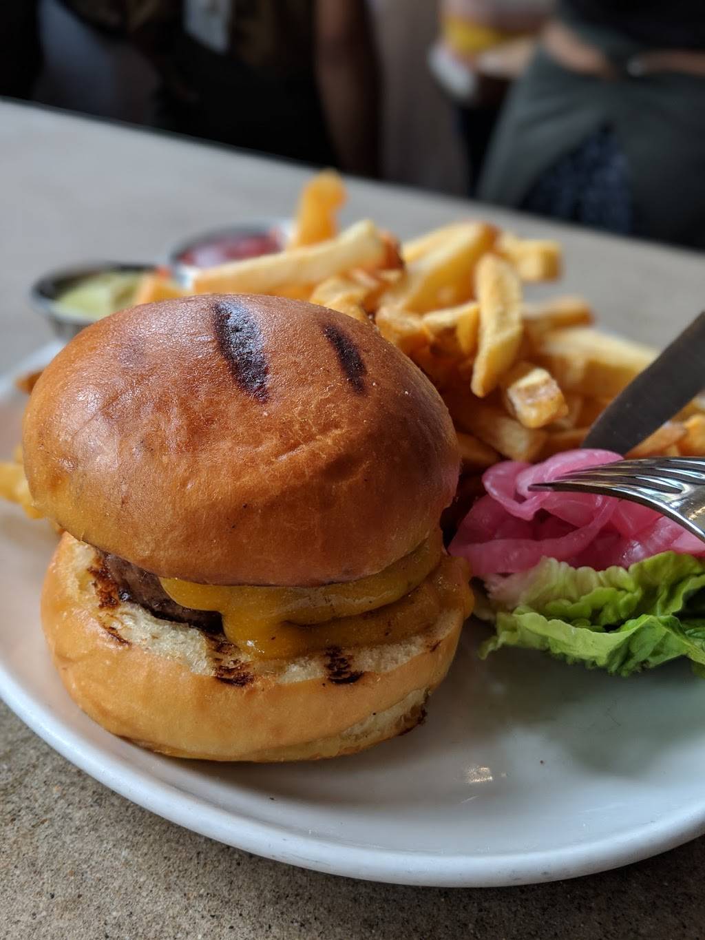 Nopa | restaurant | 560 Divisadero St, San Francisco, CA 94117, USA | 4158648643 OR +1 415-864-8643