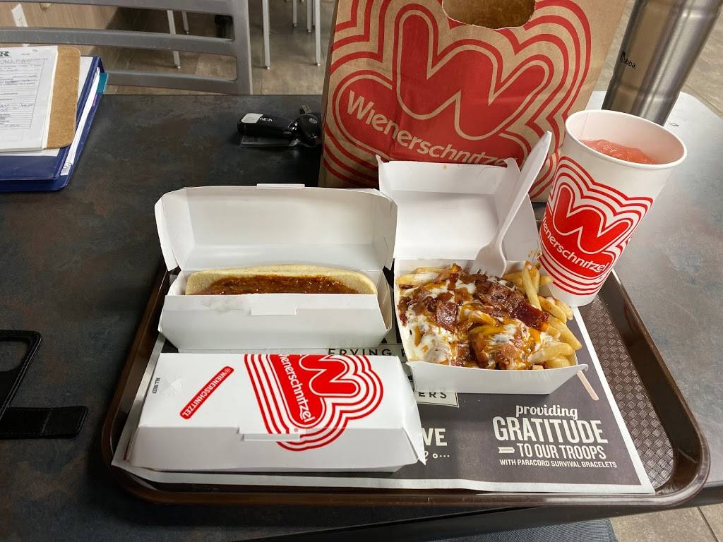 Wienerschnitzel | restaurant | 2500 W A St, Dixon, CA 95620, USA | 7076765019 OR +1 707-676-5019