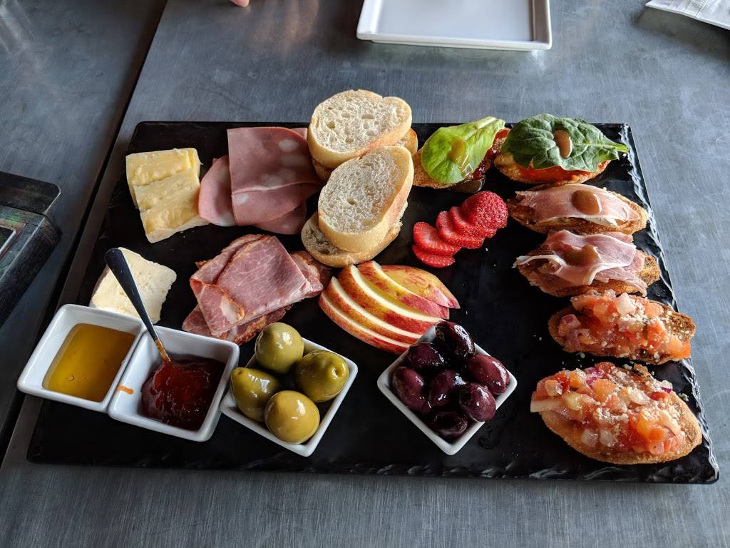 Vino Vino | cafe | 199 S Murphy Ave, Sunnyvale, CA 94086, USA | 4086758466 OR +1 408-675-8466