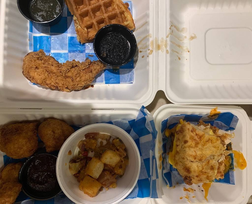 Myrtles Chicken and Beer - West | restaurant | 7063 Kingston Pike, Knoxville, TN 37919, USA | 8655002667 OR +1 865-500-2667