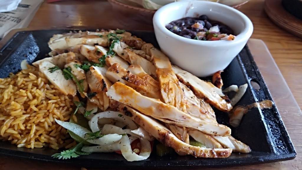 Chilis Grill & Bar | meal takeaway | 2794 E Fowler Ave, Tampa, FL 33612, USA | 8139721134 OR +1 813-972-1134