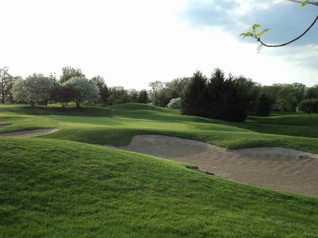 Seven Bridges Golf Club | restaurant | 1 Mulligan Dr, Woodridge, IL 60517, USA | 6309647777 OR +1 630-964-7777