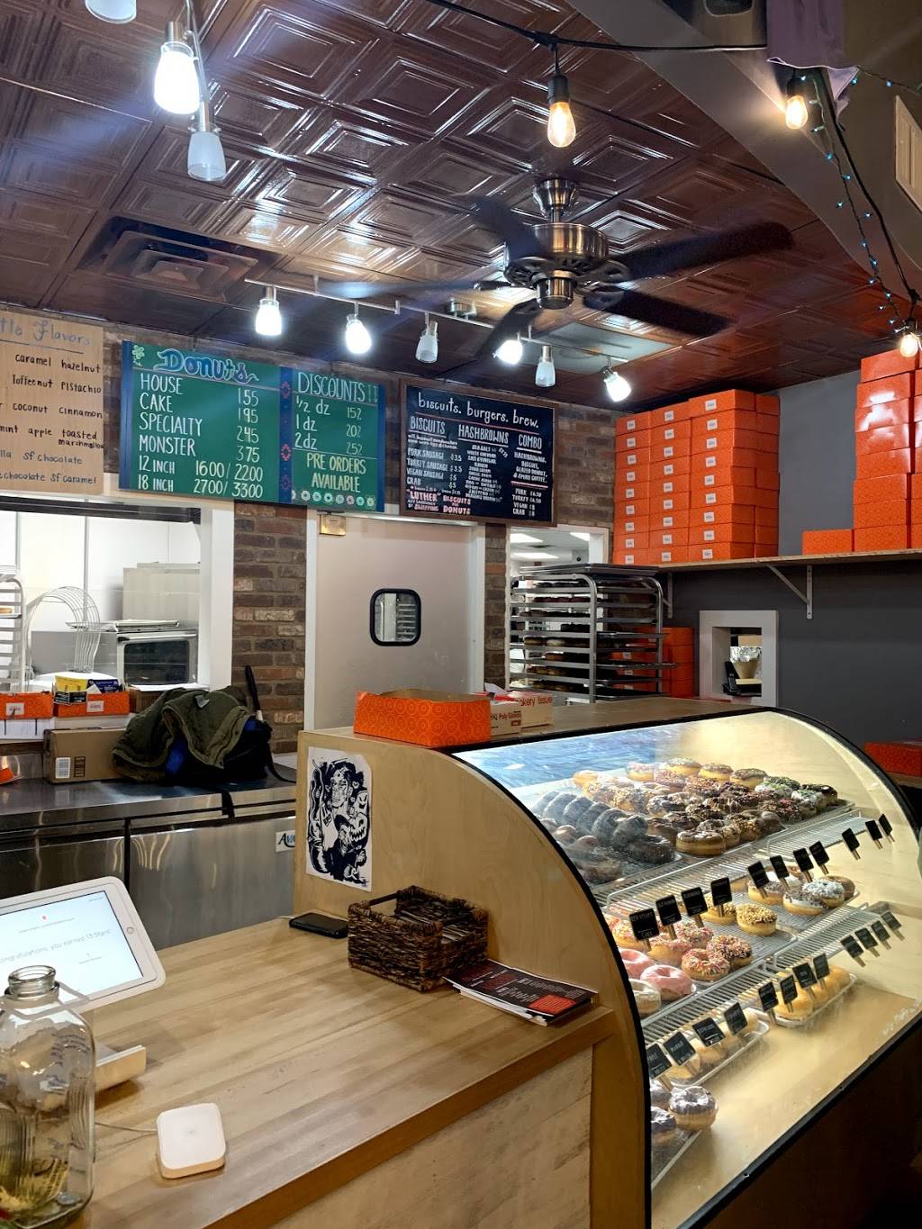 Luther Burger | bakery | 1001 W Main St, Charlottesville, VA 22904, USA | 4349955813 OR +1 434-995-5813