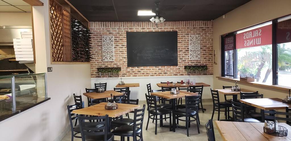 Munchy’s Pizza | restaurant | 7400 N Federal Hwy, Boca Raton, FL 33487, USA | 5619898870 OR +1 561-989-8870