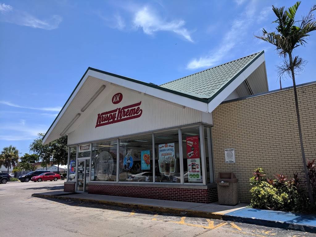 Krispy Kreme | bakery | 530 NE 167th St, North Miami Beach, FL 33162, USA | 3059496135 OR +1 305-949-6135