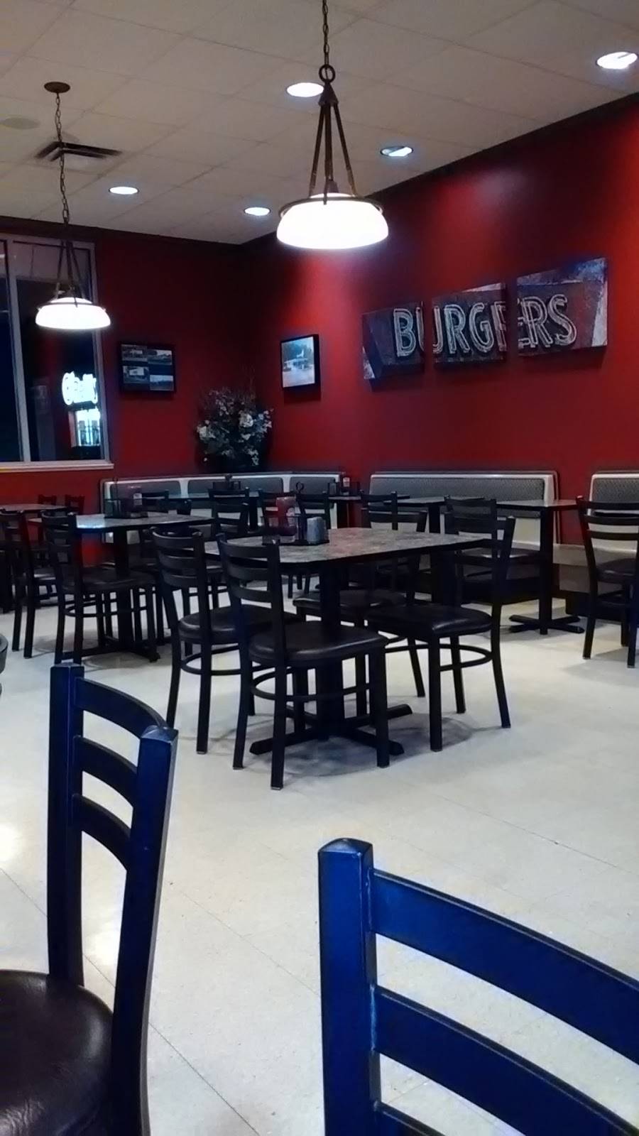 Dairy Queen Grill & Chill | restaurant | 678 N Henderson St, Galesburg, IL 61401, USA | 3093421981 OR +1 309-342-1981