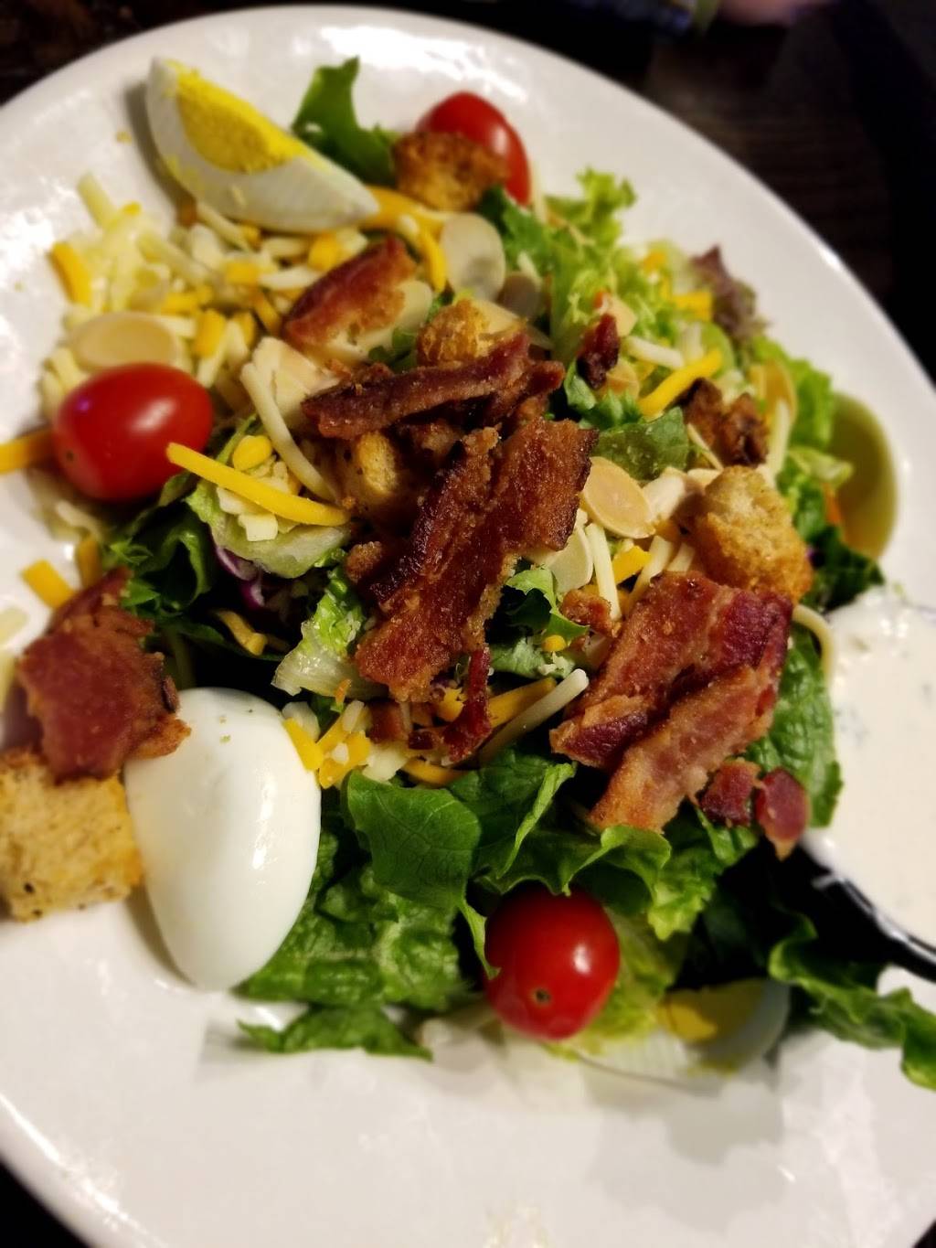 Local Goat- New American Restaurant | restaurant | 2167 Parkway, Pigeon Forge, TN 37863, USA | 8653663035 OR +1 865-366-3035